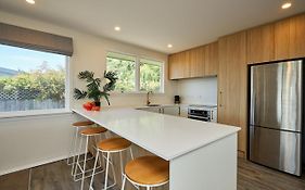 Close To Beach, Sunny, Getaway - Kk16786